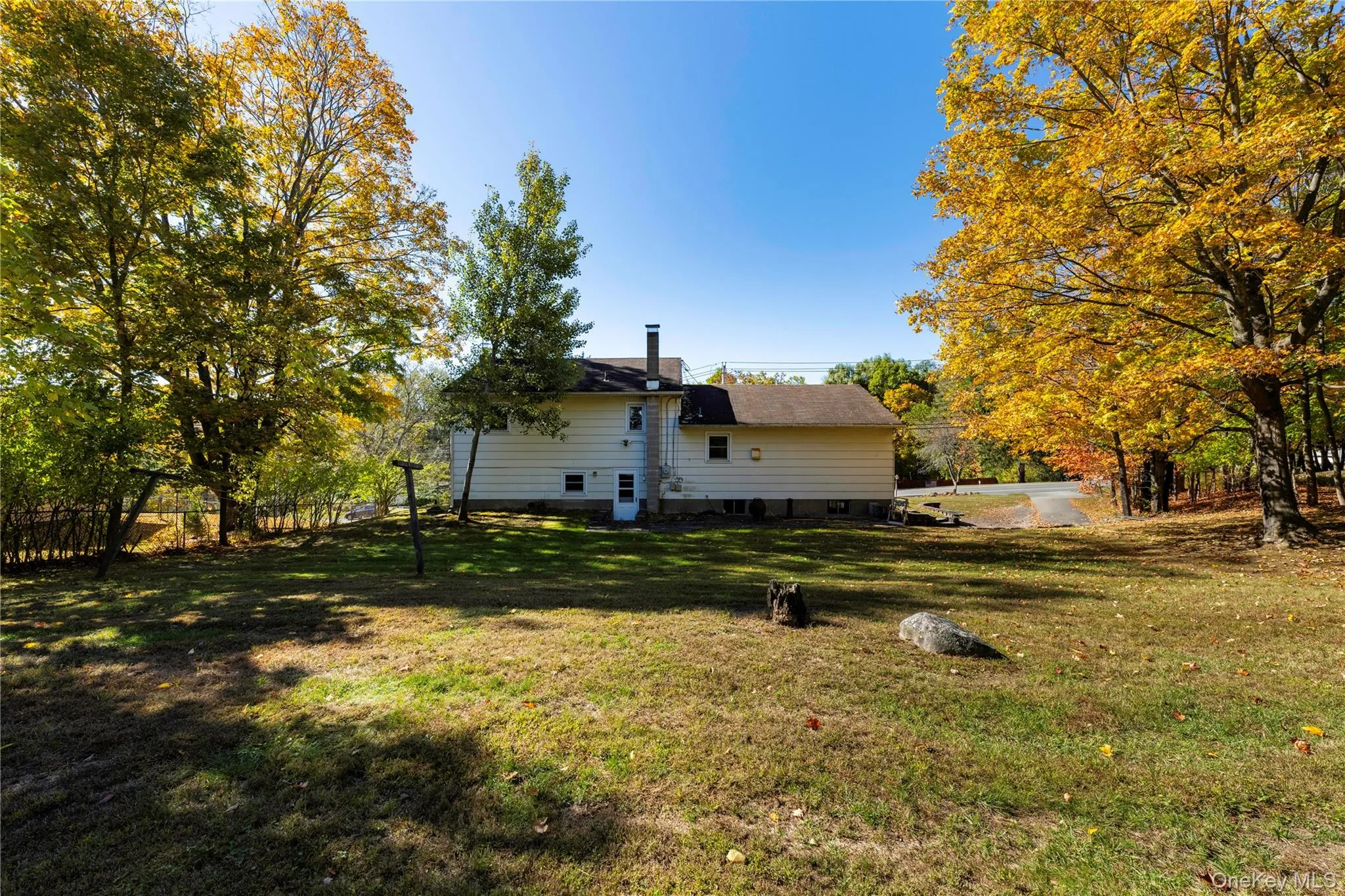 172 Ridge Road, Woodbury, NY, 3 Bedrooms Bedrooms, 7 Rooms Rooms,2 BathroomsBathrooms,Residential,For Rent,Ridge,0,1033827 172 Ridge Road, Woodbury, NY, 3 Bedrooms Bedrooms, 7 Rooms Rooms,2 BathroomsBathrooms,Residential,For Rent,Ridge,0,1033827