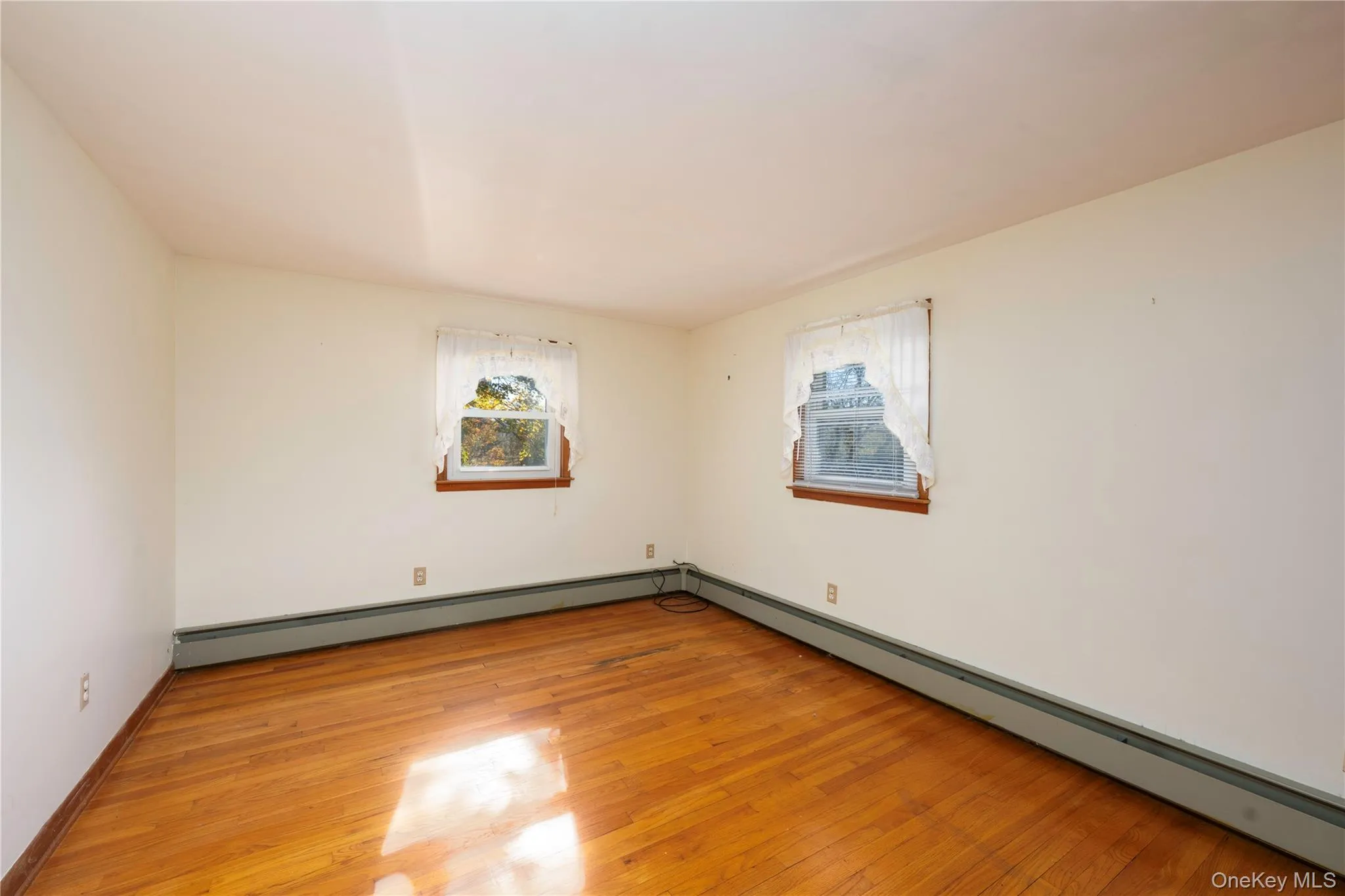 172 Ridge Road, Woodbury, NY, 3 Bedrooms Bedrooms, 7 Rooms Rooms,2 BathroomsBathrooms,Residential,For Rent,Ridge,0,1033827 172 Ridge Road, Woodbury, NY, 3 Bedrooms Bedrooms, 7 Rooms Rooms,2 BathroomsBathrooms,Residential,For Rent,Ridge,0,1033827