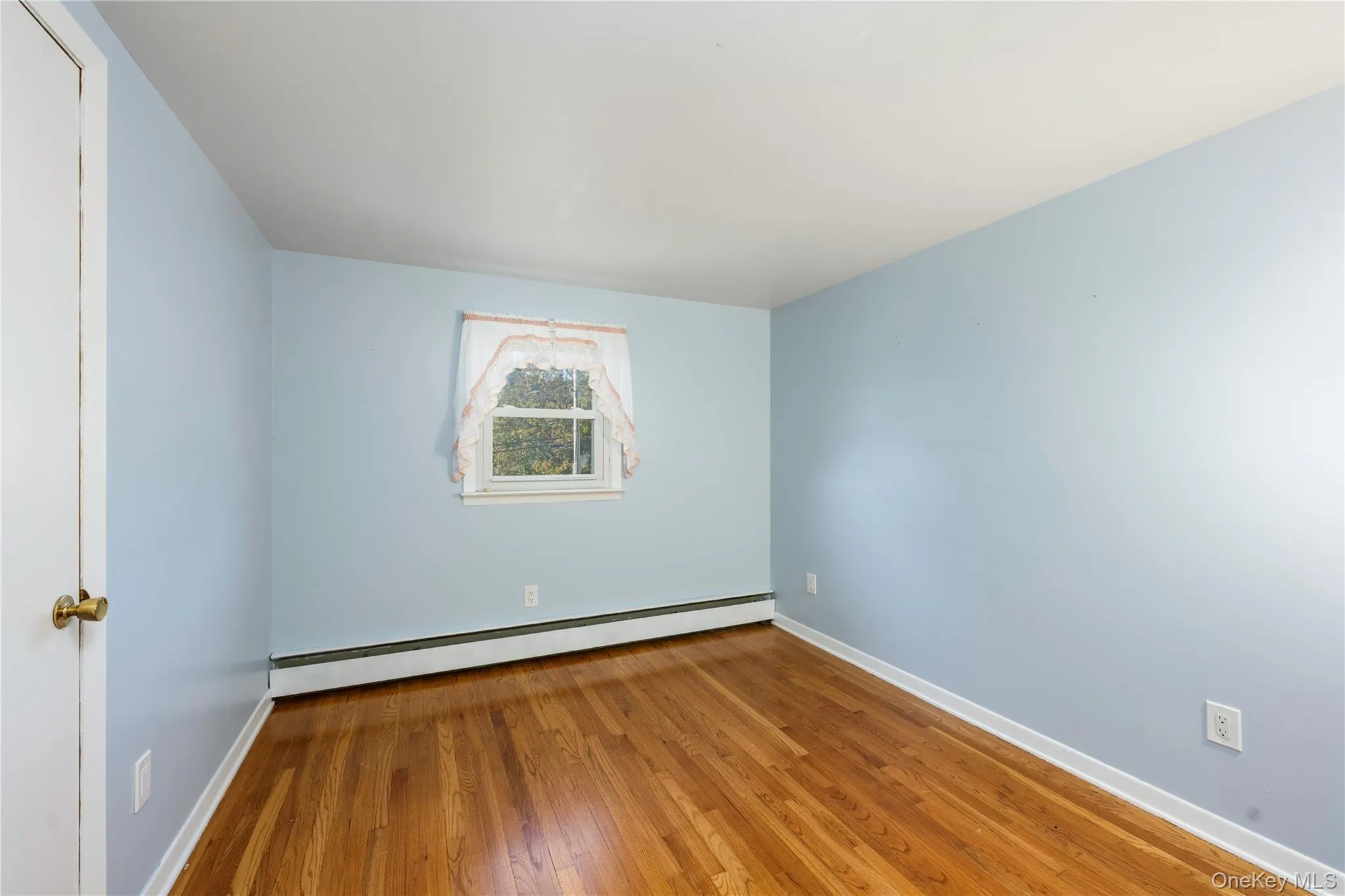 172 Ridge Road, Woodbury, NY, 3 Bedrooms Bedrooms, 7 Rooms Rooms,2 BathroomsBathrooms,Residential,For Rent,Ridge,0,1033827 172 Ridge Road, Woodbury, NY, 3 Bedrooms Bedrooms, 7 Rooms Rooms,2 BathroomsBathrooms,Residential,For Rent,Ridge,0,1033827