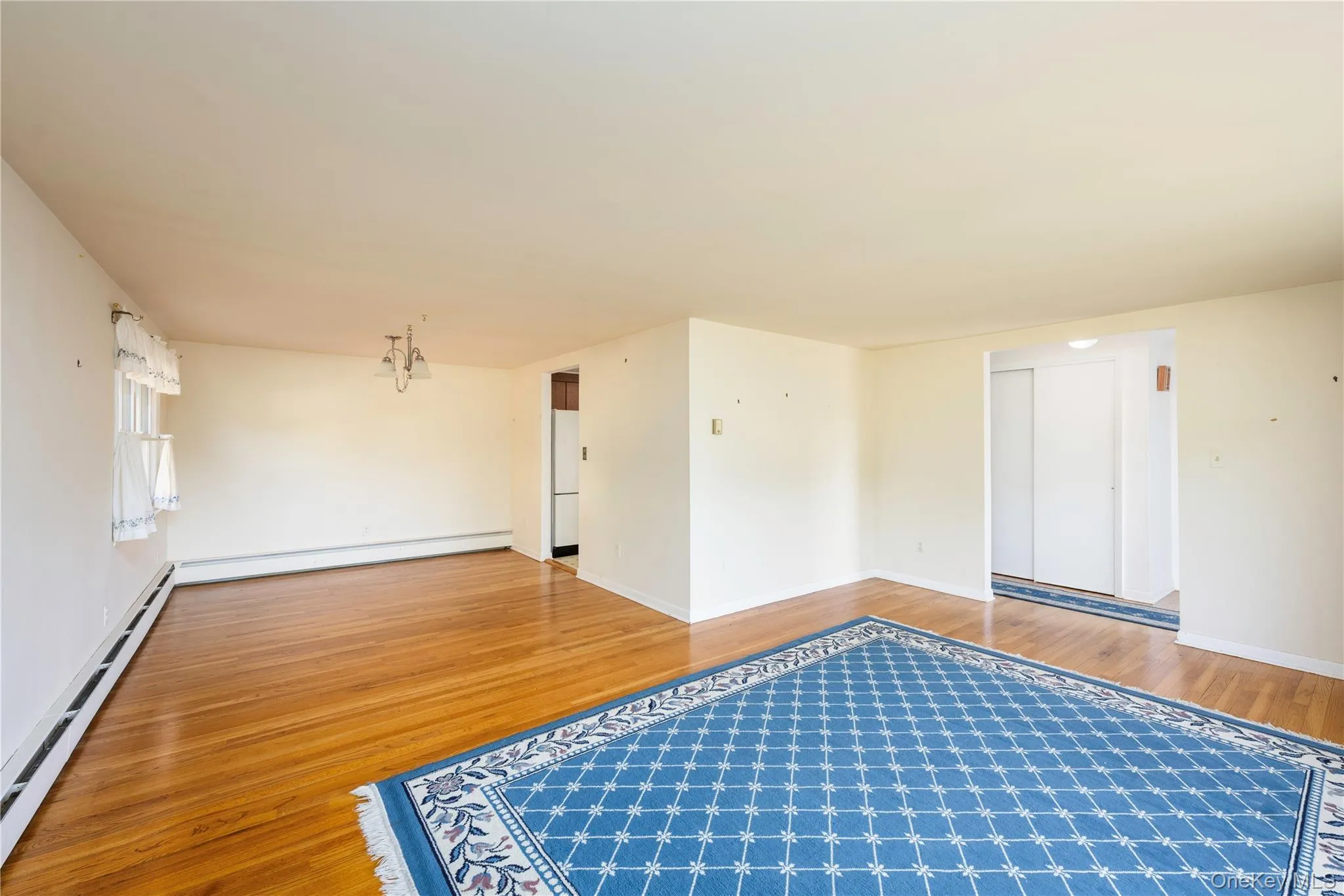172 Ridge Road, Woodbury, NY, 3 Bedrooms Bedrooms, 7 Rooms Rooms,2 BathroomsBathrooms,Residential,For Rent,Ridge,0,1033827 172 Ridge Road, Woodbury, NY, 3 Bedrooms Bedrooms, 7 Rooms Rooms,2 BathroomsBathrooms,Residential,For Rent,Ridge,0,1033827