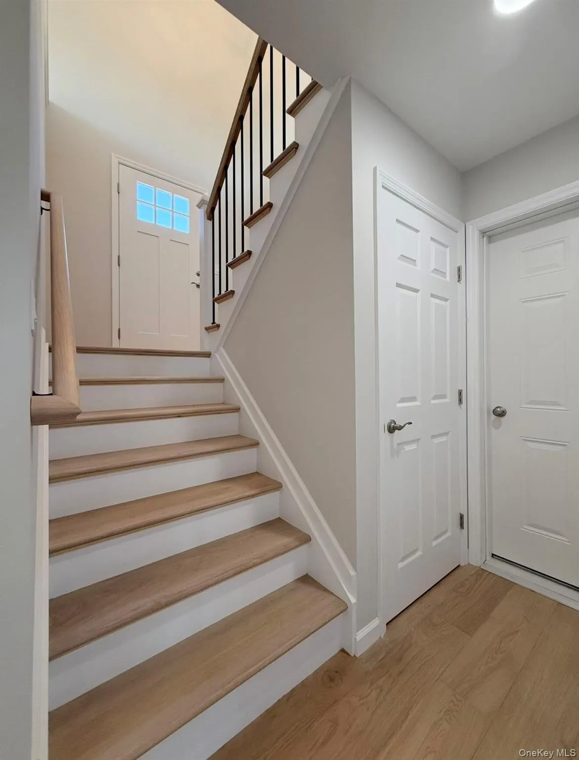 5 Amani Drive, Gardiner, NY, 3 Bedrooms Bedrooms, 8 Rooms Rooms,3 BathroomsBathrooms,Residential,For Rent,Amani,0,1033834 5 Amani Drive, Gardiner, NY, 3 Bedrooms Bedrooms, 8 Rooms Rooms,3 BathroomsBathrooms,Residential,For Rent,Amani,0,1033834