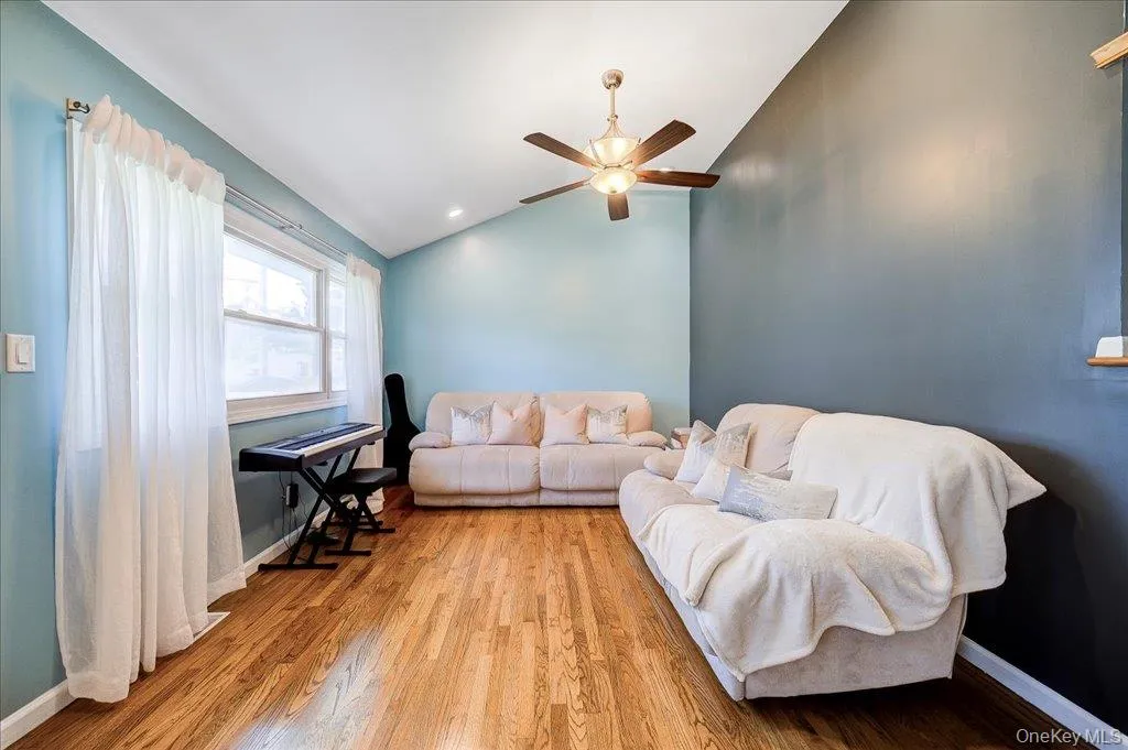 26 Delaware Road, Newburgh (town), NY, 3 Bedrooms Bedrooms, 7 Rooms Rooms,2 BathroomsBathrooms,Residential,For Rent,Delaware,0,1033837 26 Delaware Road, Newburgh (town), NY, 3 Bedrooms Bedrooms, 7 Rooms Rooms,2 BathroomsBathrooms,Residential,For Rent,Delaware,0,1033837