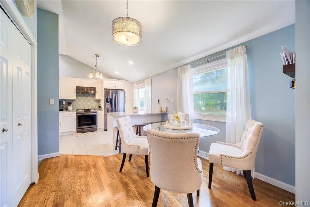 26 Delaware Road, Newburgh (town), NY, 3 Bedrooms Bedrooms, 7 Rooms Rooms,2 BathroomsBathrooms,Residential,For Rent,Delaware,0,1033837 26 Delaware Road, Newburgh (town), NY, 3 Bedrooms Bedrooms, 7 Rooms Rooms,2 BathroomsBathrooms,Residential,For Rent,Delaware,0,1033837