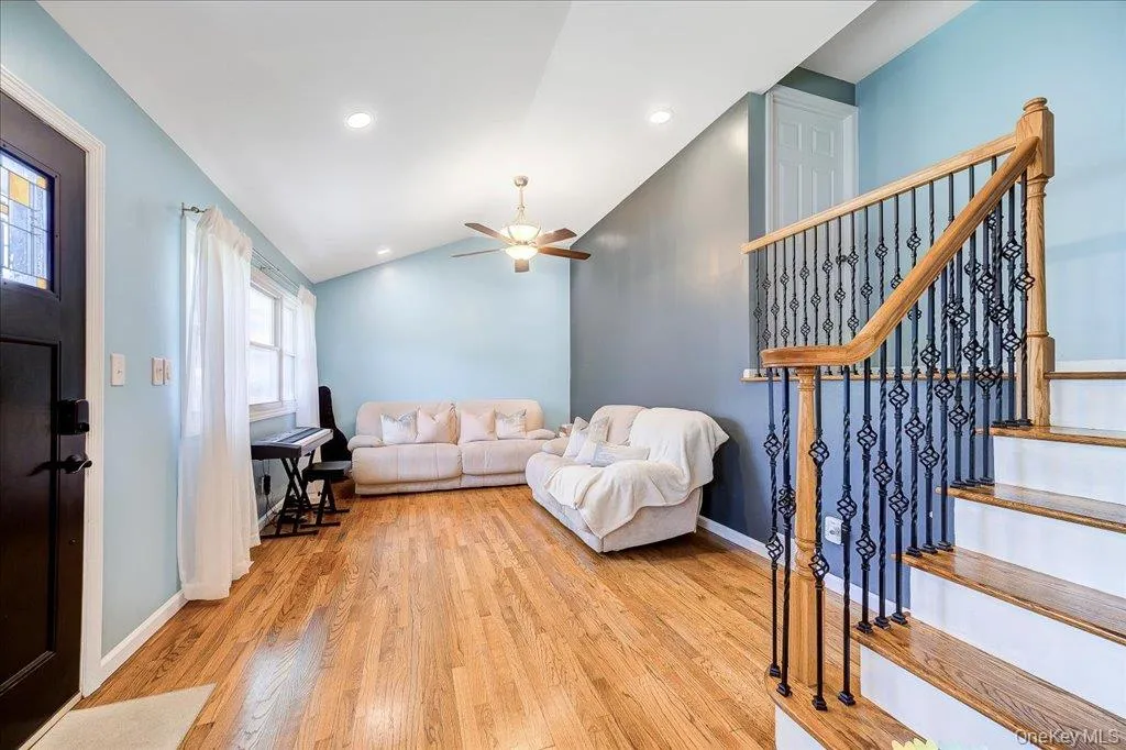 26 Delaware Road, Newburgh (town), NY, 3 Bedrooms Bedrooms, 7 Rooms Rooms,2 BathroomsBathrooms,Residential,For Rent,Delaware,0,1033837 26 Delaware Road, Newburgh (town), NY, 3 Bedrooms Bedrooms, 7 Rooms Rooms,2 BathroomsBathrooms,Residential,For Rent,Delaware,0,1033837