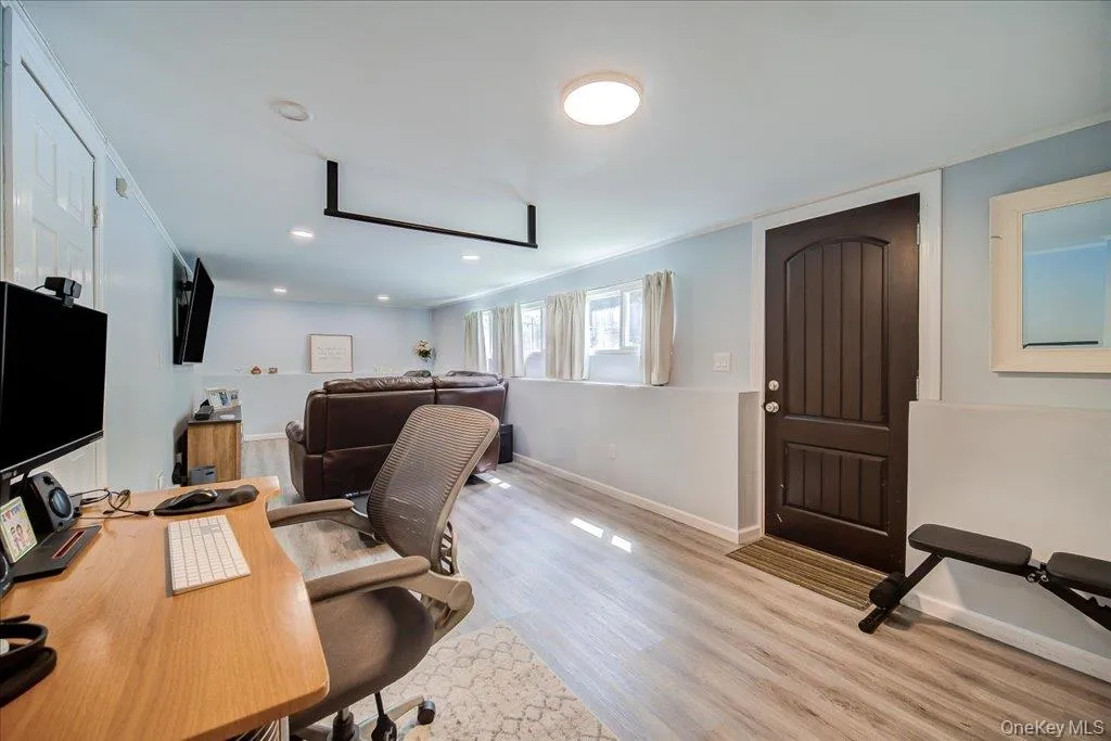 26 Delaware Road, Newburgh (town), NY, 3 Bedrooms Bedrooms, 7 Rooms Rooms,2 BathroomsBathrooms,Residential,For Rent,Delaware,0,1033837 26 Delaware Road, Newburgh (town), NY, 3 Bedrooms Bedrooms, 7 Rooms Rooms,2 BathroomsBathrooms,Residential,For Rent,Delaware,0,1033837