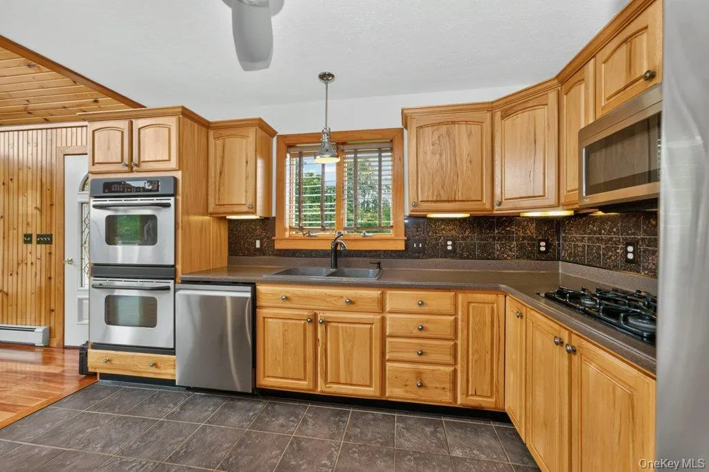 2640 State Route 203, Kinderhook, NY, 3 Bedrooms Bedrooms, 8 Rooms Rooms,2 BathroomsBathrooms,Residential,For Rent,State Route 203,0,1033838 2640 State Route 203, Kinderhook, NY, 3 Bedrooms Bedrooms, 8 Rooms Rooms,2 BathroomsBathrooms,Residential,For Rent,State Route 203,0,1033838