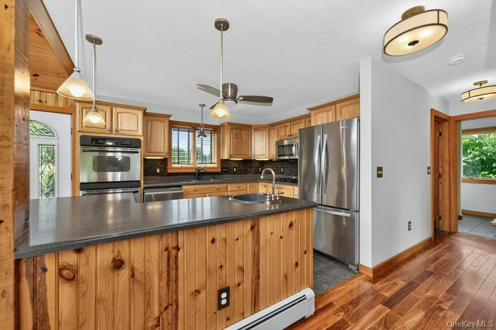 2640 State Route 203, Kinderhook, NY, 3 Bedrooms Bedrooms, 8 Rooms Rooms,2 BathroomsBathrooms,Residential,For Rent,State Route 203,0,1033838 2640 State Route 203, Kinderhook, NY, 3 Bedrooms Bedrooms, 8 Rooms Rooms,2 BathroomsBathrooms,Residential,For Rent,State Route 203,0,1033838