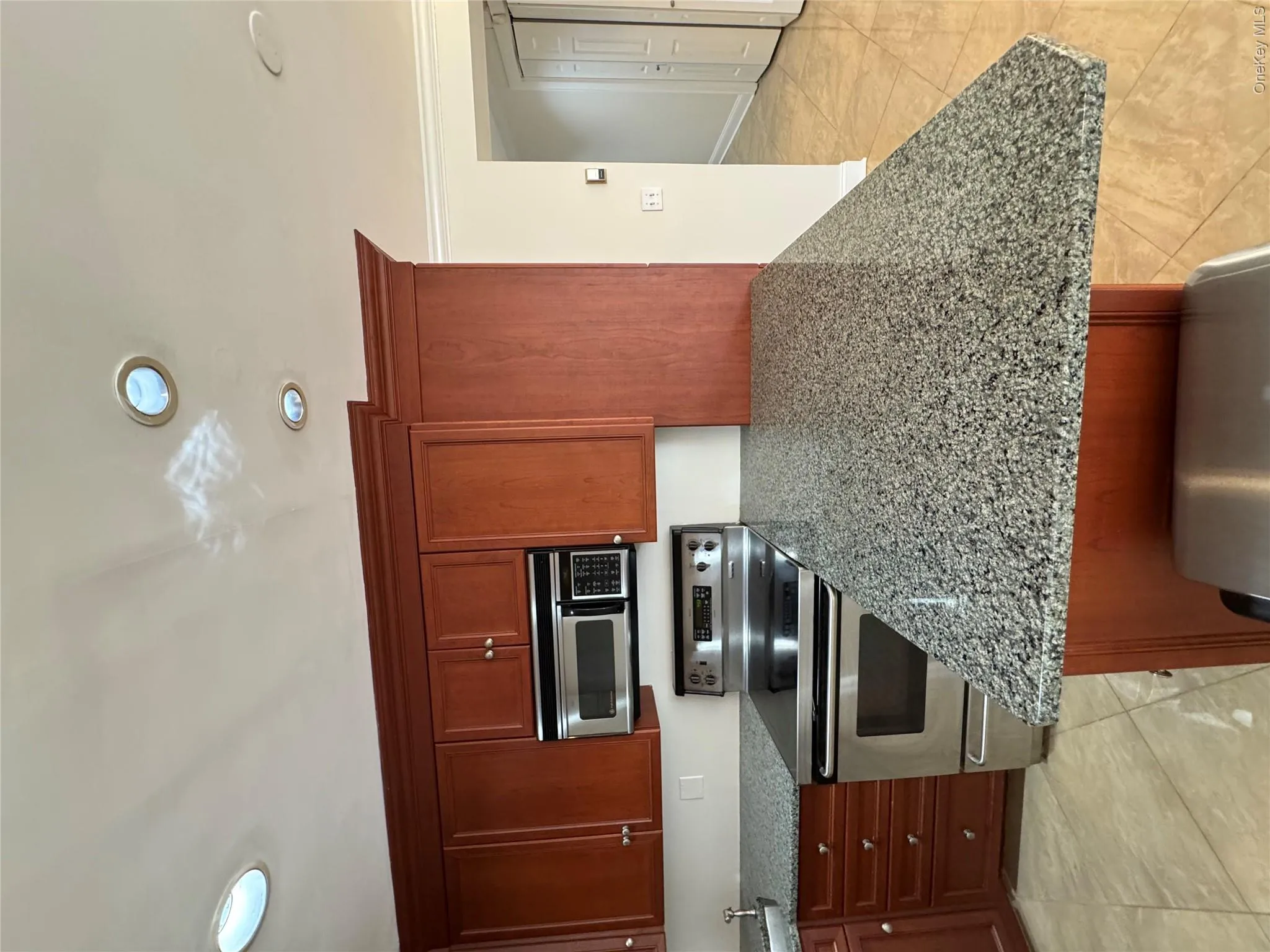 36 Greenridge Avenue, White Plains, NY, 1 Bedroom Bedrooms, 3 Rooms Rooms,1 BathroomBathrooms,Residential Lease,For Rent,Greenridge,0,1033839 36 Greenridge Avenue, White Plains, NY, 1 Bedroom Bedrooms, 3 Rooms Rooms,1 BathroomBathrooms,Residential Lease,For Rent,Greenridge,0,1033839