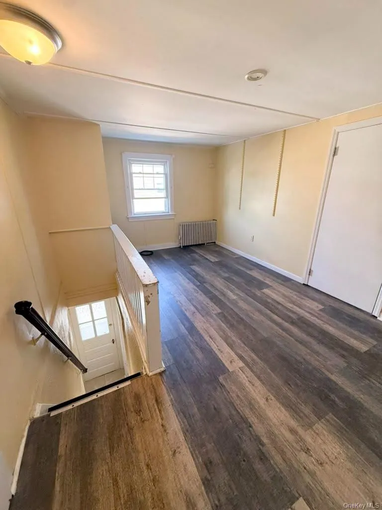 8 Herman Avenue, Oyster Bay, NY, 7 Bedrooms Bedrooms, 12 Rooms Rooms,3 BathroomsBathrooms,Residential Lease,For Rent,Herman,0,1033843 8 Herman Avenue, Oyster Bay, NY, 7 Bedrooms Bedrooms, 12 Rooms Rooms,3 BathroomsBathrooms,Residential Lease,For Rent,Herman,0,1033843