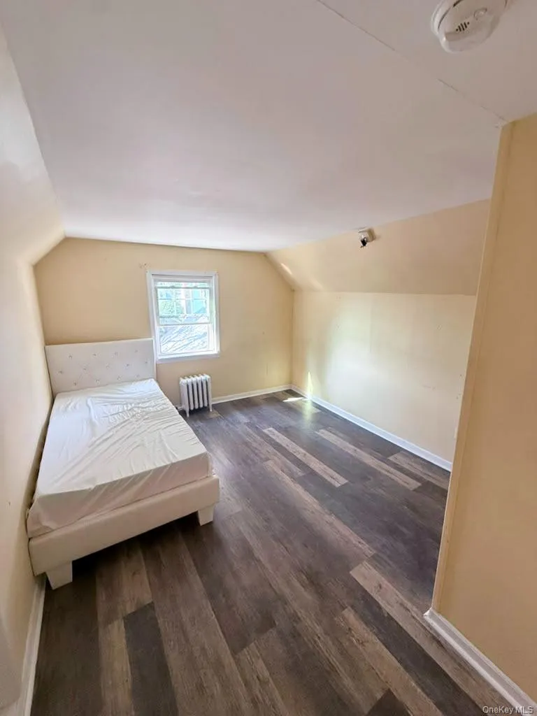 8 Herman Avenue, Oyster Bay, NY, 7 Bedrooms Bedrooms, 12 Rooms Rooms,3 BathroomsBathrooms,Residential Lease,For Rent,Herman,0,1033843 8 Herman Avenue, Oyster Bay, NY, 7 Bedrooms Bedrooms, 12 Rooms Rooms,3 BathroomsBathrooms,Residential Lease,For Rent,Herman,0,1033843