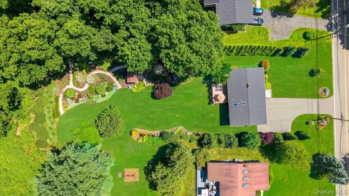 257 Watch Hill Road, Cortlandt, NY, 3 Bedrooms Bedrooms, 8 Rooms Rooms,3 BathroomsBathrooms,Residential,For Rent,Watch Hill,0,1033846 257 Watch Hill Road, Cortlandt, NY, 3 Bedrooms Bedrooms, 8 Rooms Rooms,3 BathroomsBathrooms,Residential,For Rent,Watch Hill,0,1033846