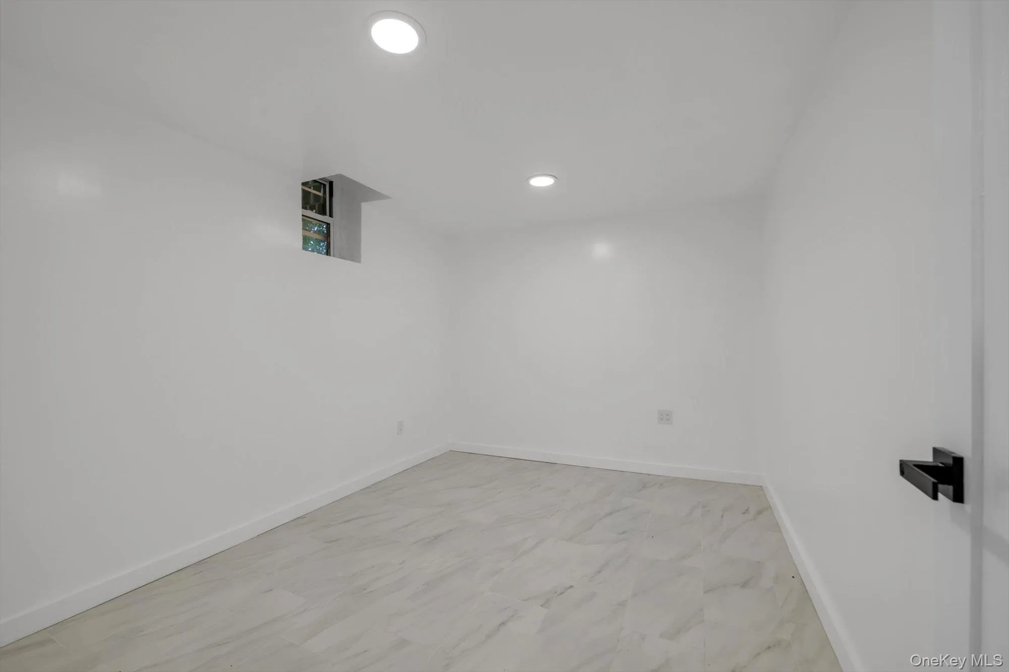 42 Stratford Road, Scarsdale, NY, 3 Bedrooms Bedrooms, 9 Rooms Rooms,3 BathroomsBathrooms,Residential,For Rent,Stratford,0,1033850 42 Stratford Road, Scarsdale, NY, 3 Bedrooms Bedrooms, 9 Rooms Rooms,3 BathroomsBathrooms,Residential,For Rent,Stratford,0,1033850