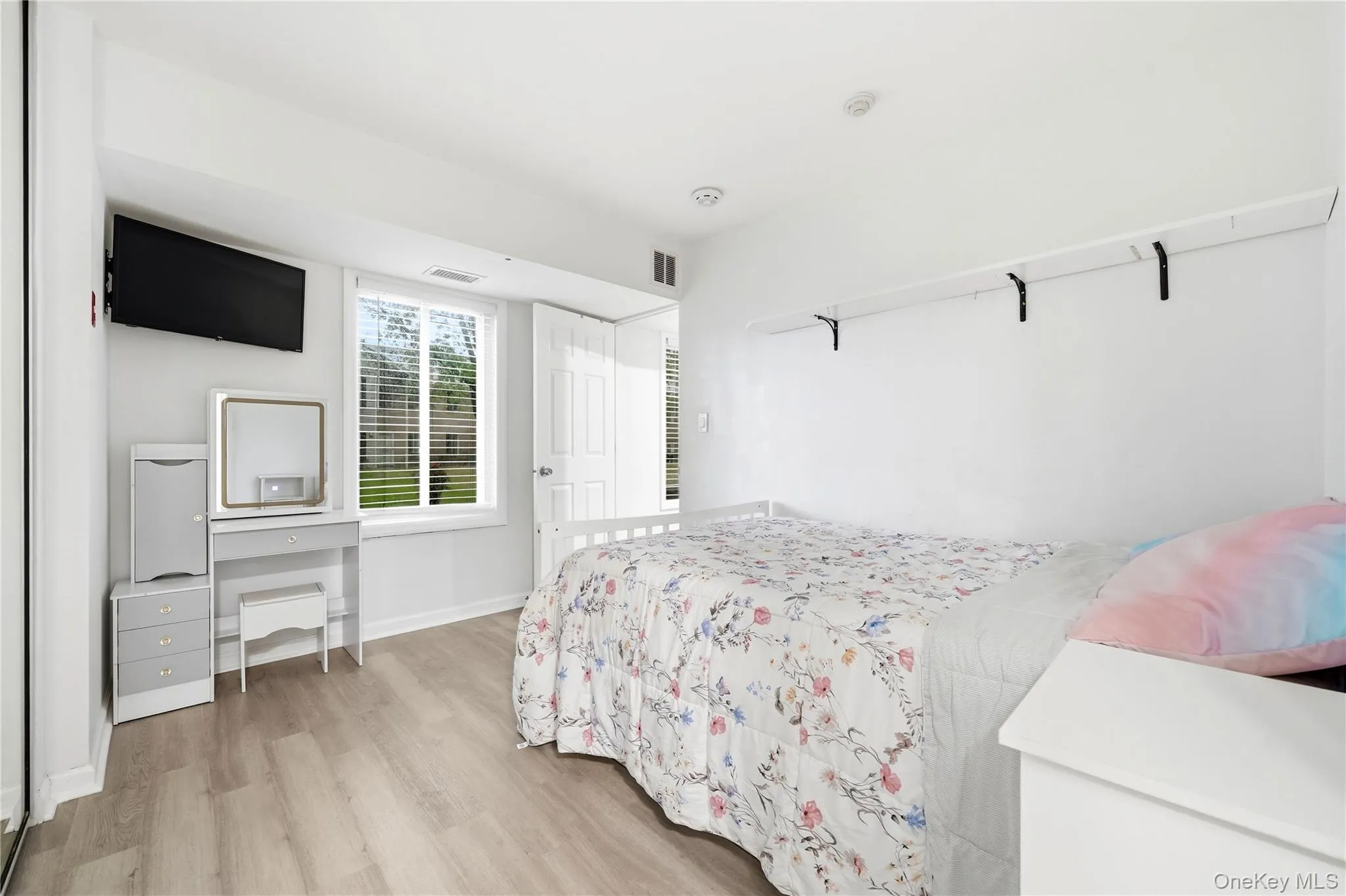 15 Sierra Court, Brookhaven, NY, 1 Bedroom Bedrooms, 3 Rooms Rooms,1 BathroomBathrooms,Residential,For Rent,Sierra,0,1033852 15 Sierra Court, Brookhaven, NY, 1 Bedroom Bedrooms, 3 Rooms Rooms,1 BathroomBathrooms,Residential,For Rent,Sierra,0,1033852