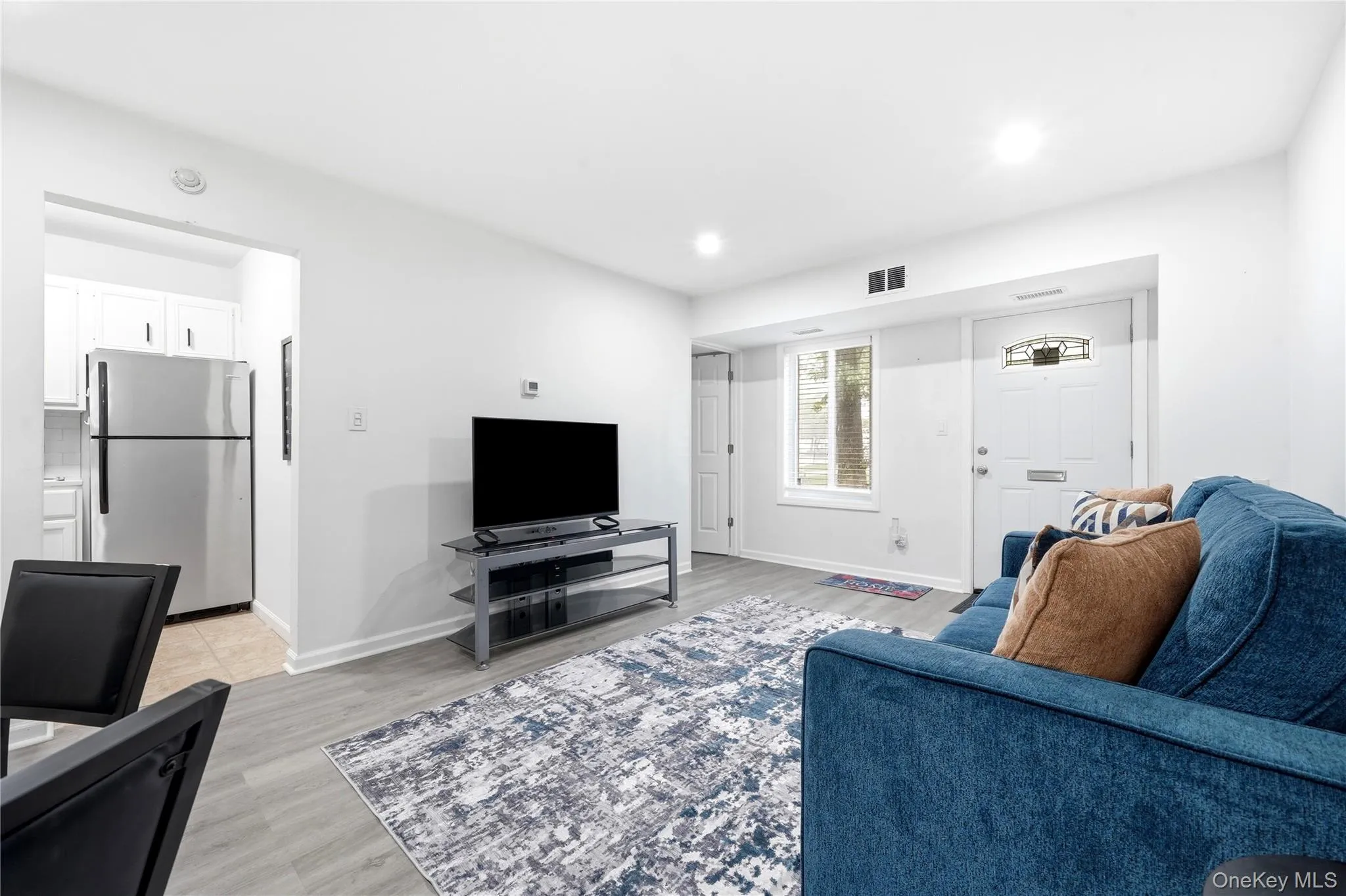 15 Sierra Court, Brookhaven, NY, 1 Bedroom Bedrooms, 3 Rooms Rooms,1 BathroomBathrooms,Residential,For Rent,Sierra,0,1033852 15 Sierra Court, Brookhaven, NY, 1 Bedroom Bedrooms, 3 Rooms Rooms,1 BathroomBathrooms,Residential,For Rent,Sierra,0,1033852