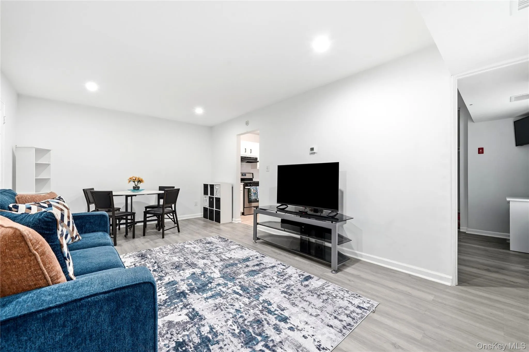 15 Sierra Court, Brookhaven, NY, 1 Bedroom Bedrooms, 3 Rooms Rooms,1 BathroomBathrooms,Residential,For Rent,Sierra,0,1033852 15 Sierra Court, Brookhaven, NY, 1 Bedroom Bedrooms, 3 Rooms Rooms,1 BathroomBathrooms,Residential,For Rent,Sierra,0,1033852