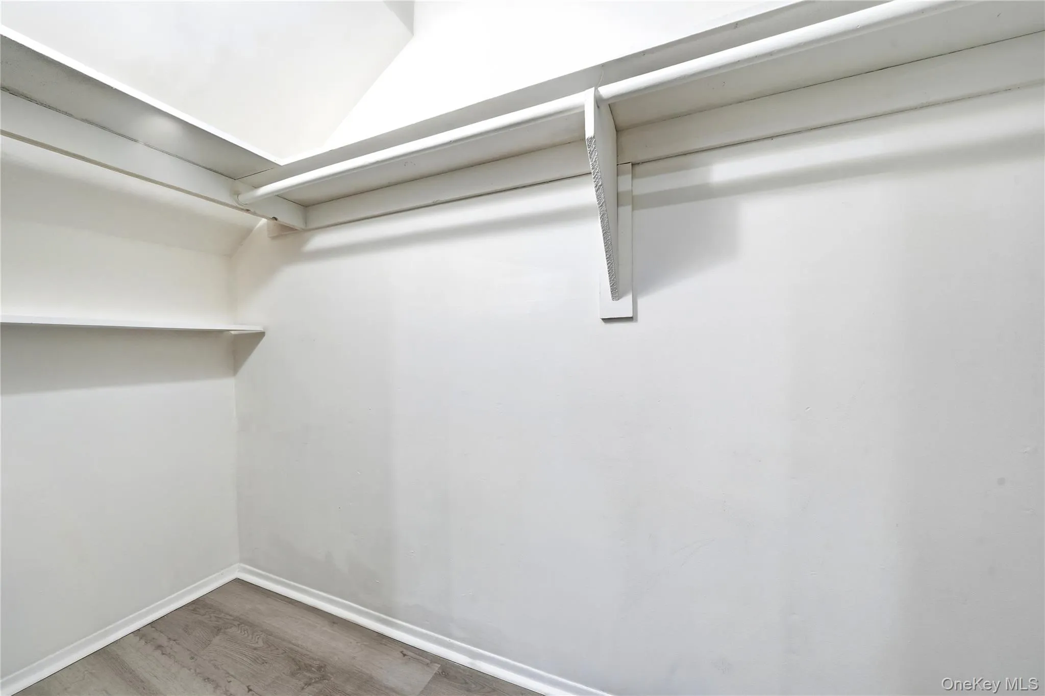 15 Sierra Court, Brookhaven, NY, 1 Bedroom Bedrooms, 3 Rooms Rooms,1 BathroomBathrooms,Residential,For Rent,Sierra,0,1033852 15 Sierra Court, Brookhaven, NY, 1 Bedroom Bedrooms, 3 Rooms Rooms,1 BathroomBathrooms,Residential,For Rent,Sierra,0,1033852