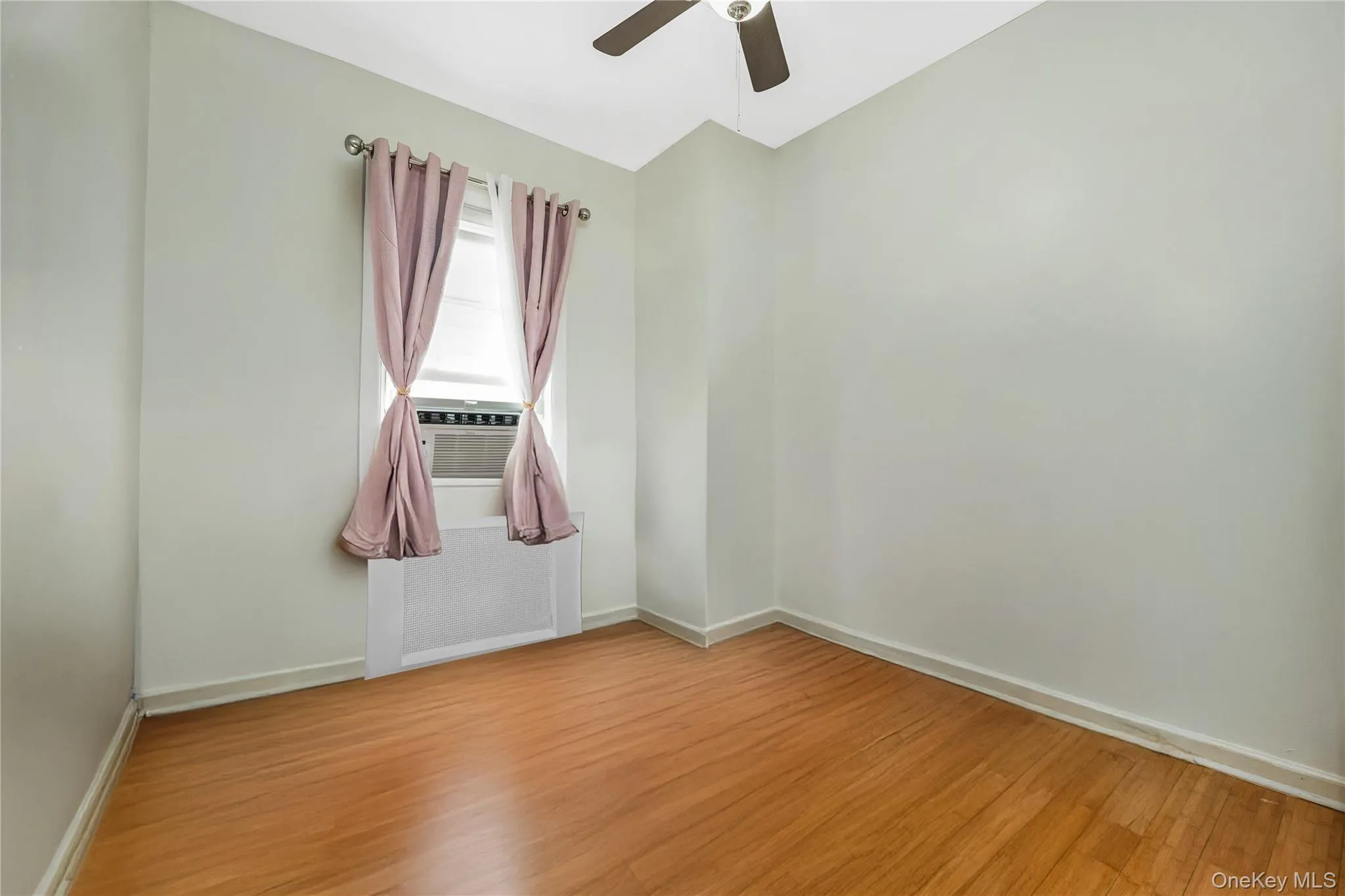 11446 145th Street, New York, NY, 3 Bedrooms Bedrooms, 7 Rooms Rooms,2 BathroomsBathrooms,Residential,For Rent,145th,0,1033856 11446 145th Street, New York, NY, 3 Bedrooms Bedrooms, 7 Rooms Rooms,2 BathroomsBathrooms,Residential,For Rent,145th,0,1033856