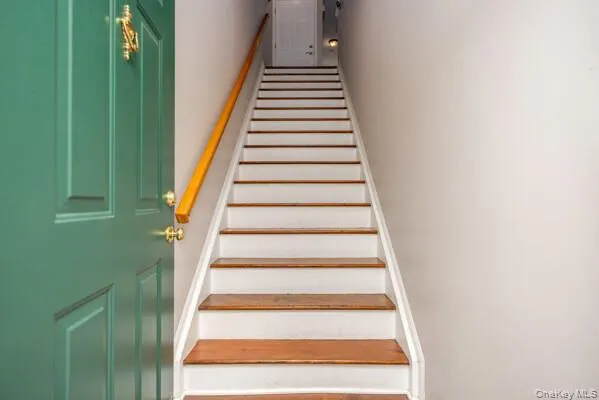 Walk up to the first floor Walk up to the first floor