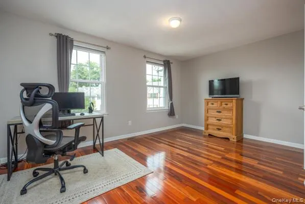 Spacious room bedroom Spacious room bedroom