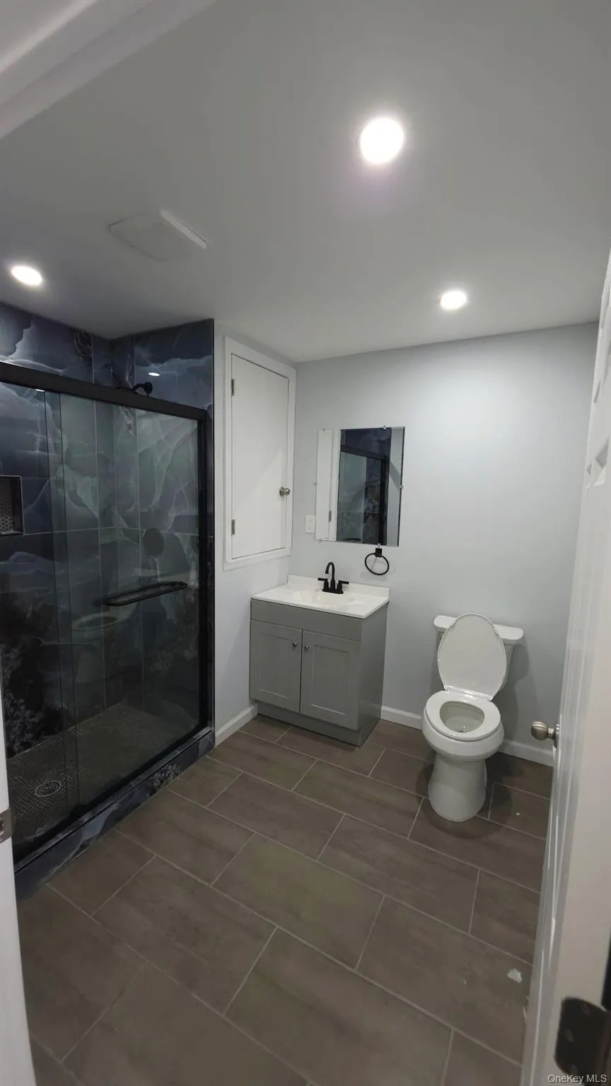 211 Parkway Boulevard, Babylon, NY, 3 Rooms Rooms,1 BathroomBathrooms,Residential Lease,For Rent,Parkway,0,1033867 211 Parkway Boulevard, Babylon, NY, 3 Rooms Rooms,1 BathroomBathrooms,Residential Lease,For Rent,Parkway,0,1033867