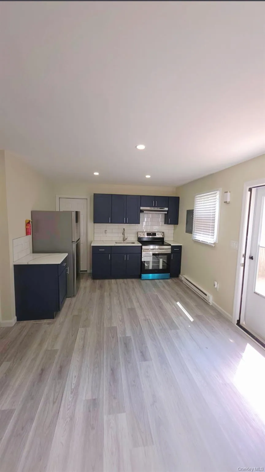 211 Parkway Boulevard, Babylon, NY, 3 Rooms Rooms,1 BathroomBathrooms,Residential Lease,For Rent,Parkway,0,1033867 211 Parkway Boulevard, Babylon, NY, 3 Rooms Rooms,1 BathroomBathrooms,Residential Lease,For Rent,Parkway,0,1033867