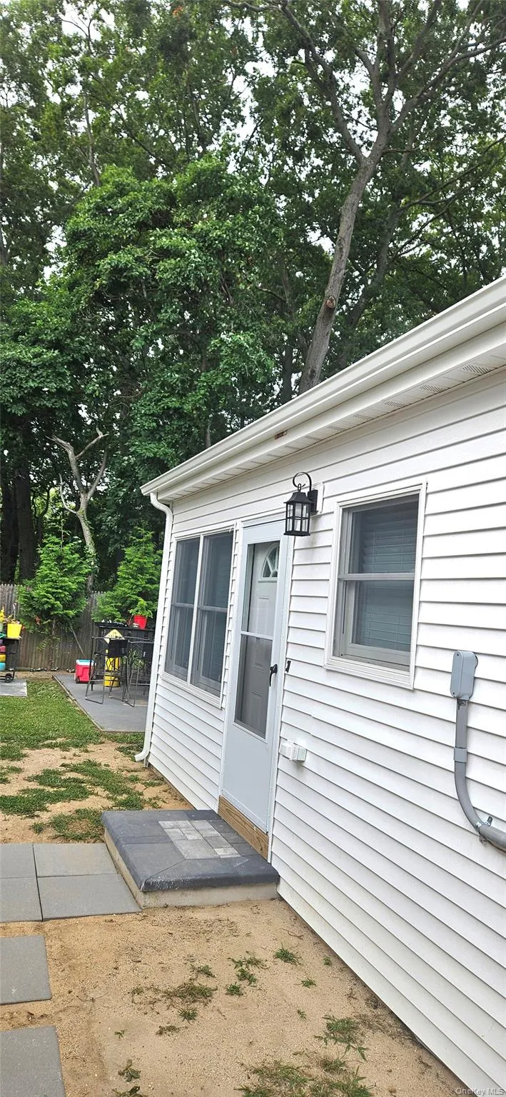 211 Parkway Boulevard, Babylon, NY, 3 Rooms Rooms,1 BathroomBathrooms,Residential Lease,For Rent,Parkway,0,1033867 211 Parkway Boulevard, Babylon, NY, 3 Rooms Rooms,1 BathroomBathrooms,Residential Lease,For Rent,Parkway,0,1033867