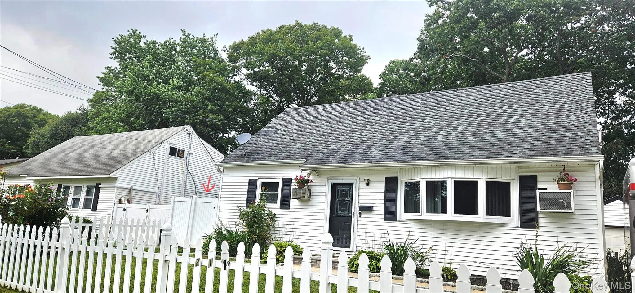 211 Parkway Boulevard, Babylon, NY, 3 Rooms Rooms,1 BathroomBathrooms,Residential Lease,For Rent,Parkway,0,1033867 211 Parkway Boulevard, Babylon, NY, 3 Rooms Rooms,1 BathroomBathrooms,Residential Lease,For Rent,Parkway,0,1033867