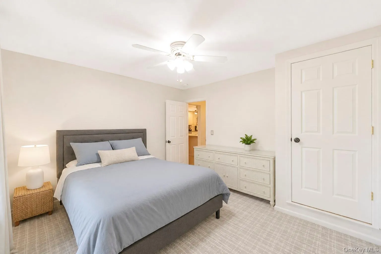 117 Hallock Road, Brookhaven, NY, 4 Bedrooms Bedrooms, 10 Rooms Rooms,2 BathroomsBathrooms,Residential,For Rent,Hallock,0,1033876 117 Hallock Road, Brookhaven, NY, 4 Bedrooms Bedrooms, 10 Rooms Rooms,2 BathroomsBathrooms,Residential,For Rent,Hallock,0,1033876
