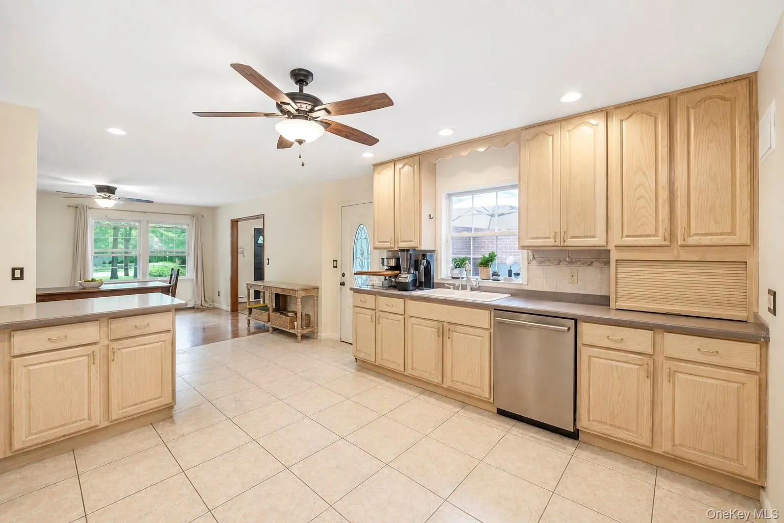 117 Hallock Road, Brookhaven, NY, 4 Bedrooms Bedrooms, 10 Rooms Rooms,2 BathroomsBathrooms,Residential,For Rent,Hallock,0,1033876 117 Hallock Road, Brookhaven, NY, 4 Bedrooms Bedrooms, 10 Rooms Rooms,2 BathroomsBathrooms,Residential,For Rent,Hallock,0,1033876