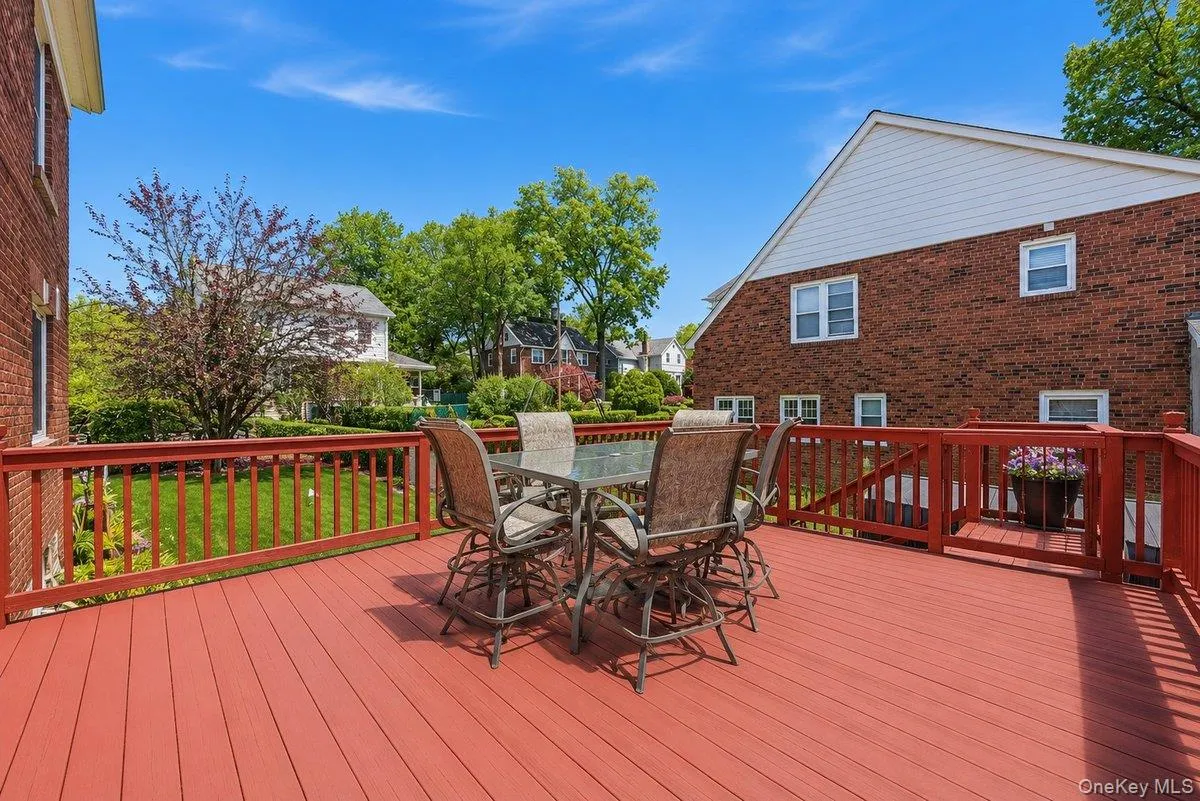 51 Cumberland Drive, Yonkers, NY, 3 Bedrooms Bedrooms, 10 Rooms Rooms,2 BathroomsBathrooms,Residential,For Rent,Cumberland,0,1033881 51 Cumberland Drive, Yonkers, NY, 3 Bedrooms Bedrooms, 10 Rooms Rooms,2 BathroomsBathrooms,Residential,For Rent,Cumberland,0,1033881