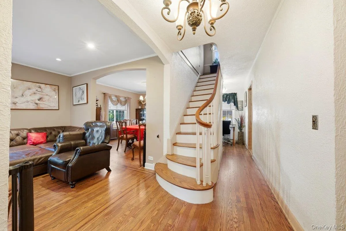 51 Cumberland Drive, Yonkers, NY, 3 Bedrooms Bedrooms, 10 Rooms Rooms,2 BathroomsBathrooms,Residential,For Rent,Cumberland,0,1033881 51 Cumberland Drive, Yonkers, NY, 3 Bedrooms Bedrooms, 10 Rooms Rooms,2 BathroomsBathrooms,Residential,For Rent,Cumberland,0,1033881