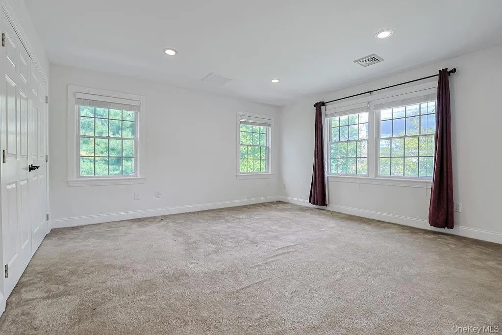 465 North Street, White Plains, NY, 5 Bedrooms Bedrooms, 12 Rooms Rooms,3 BathroomsBathrooms,Residential Lease,For Rent,North,0,1033882 465 North Street, White Plains, NY, 5 Bedrooms Bedrooms, 12 Rooms Rooms,3 BathroomsBathrooms,Residential Lease,For Rent,North,0,1033882
