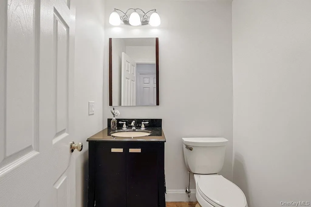 465 North Street, White Plains, NY, 5 Bedrooms Bedrooms, 12 Rooms Rooms,3 BathroomsBathrooms,Residential Lease,For Rent,North,0,1033882 465 North Street, White Plains, NY, 5 Bedrooms Bedrooms, 12 Rooms Rooms,3 BathroomsBathrooms,Residential Lease,For Rent,North,0,1033882