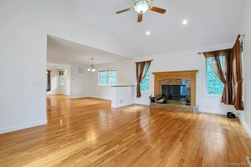 465 North Street, White Plains, NY, 5 Bedrooms Bedrooms, 12 Rooms Rooms,3 BathroomsBathrooms,Residential Lease,For Rent,North,0,1033882 465 North Street, White Plains, NY, 5 Bedrooms Bedrooms, 12 Rooms Rooms,3 BathroomsBathrooms,Residential Lease,For Rent,North,0,1033882