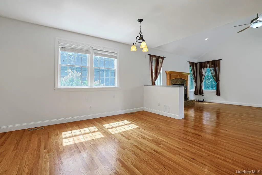 465 North Street, White Plains, NY, 5 Bedrooms Bedrooms, 12 Rooms Rooms,3 BathroomsBathrooms,Residential Lease,For Rent,North,0,1033882 465 North Street, White Plains, NY, 5 Bedrooms Bedrooms, 12 Rooms Rooms,3 BathroomsBathrooms,Residential Lease,For Rent,North,0,1033882