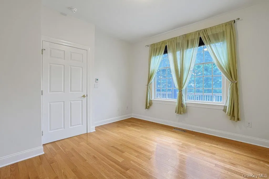 465 North Street, White Plains, NY, 5 Bedrooms Bedrooms, 12 Rooms Rooms,3 BathroomsBathrooms,Residential Lease,For Rent,North,0,1033882 465 North Street, White Plains, NY, 5 Bedrooms Bedrooms, 12 Rooms Rooms,3 BathroomsBathrooms,Residential Lease,For Rent,North,0,1033882