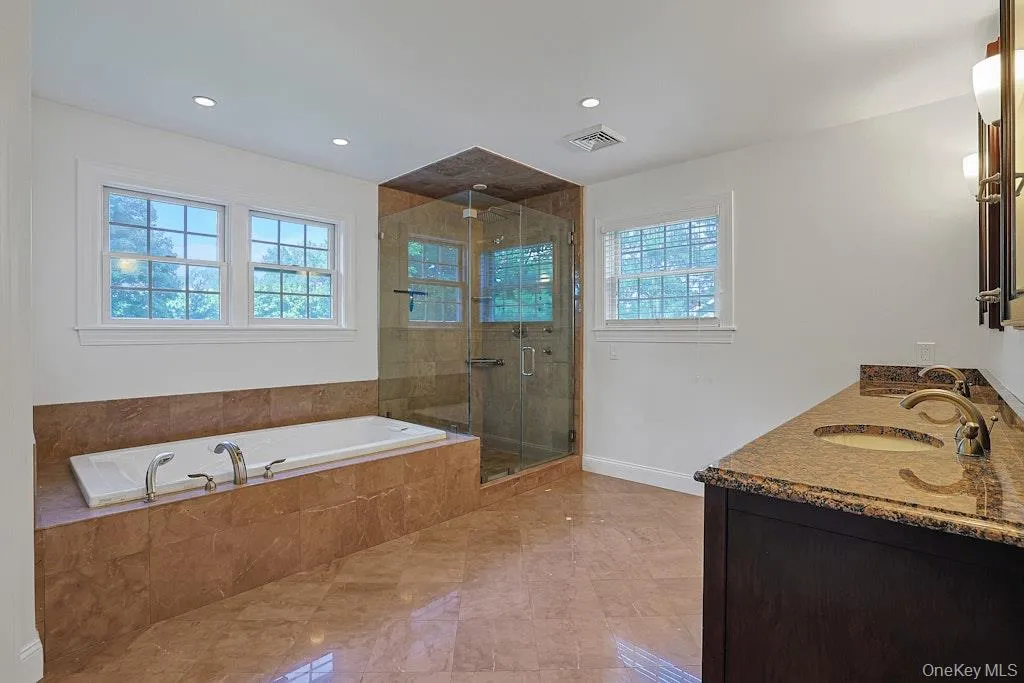 465 North Street, White Plains, NY, 5 Bedrooms Bedrooms, 12 Rooms Rooms,3 BathroomsBathrooms,Residential Lease,For Rent,North,0,1033882 465 North Street, White Plains, NY, 5 Bedrooms Bedrooms, 12 Rooms Rooms,3 BathroomsBathrooms,Residential Lease,For Rent,North,0,1033882