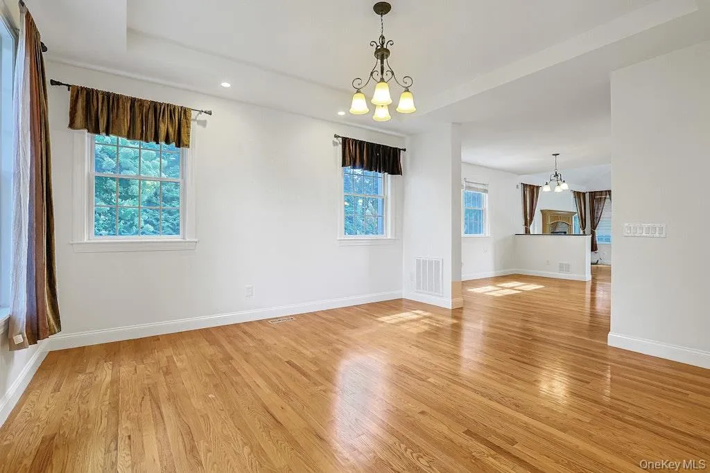 465 North Street, White Plains, NY, 5 Bedrooms Bedrooms, 12 Rooms Rooms,3 BathroomsBathrooms,Residential Lease,For Rent,North,0,1033882 465 North Street, White Plains, NY, 5 Bedrooms Bedrooms, 12 Rooms Rooms,3 BathroomsBathrooms,Residential Lease,For Rent,North,0,1033882