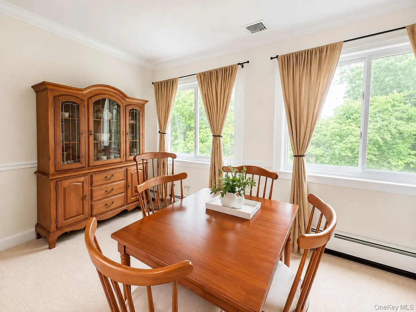 29 Chestnut Avenue, Pelham, NY, 3 Bedrooms Bedrooms, 6 Rooms Rooms,1 BathroomBathrooms,Residential Lease,For Rent,Chestnut,0,1033884 29 Chestnut Avenue, Pelham, NY, 3 Bedrooms Bedrooms, 6 Rooms Rooms,1 BathroomBathrooms,Residential Lease,For Rent,Chestnut,0,1033884
