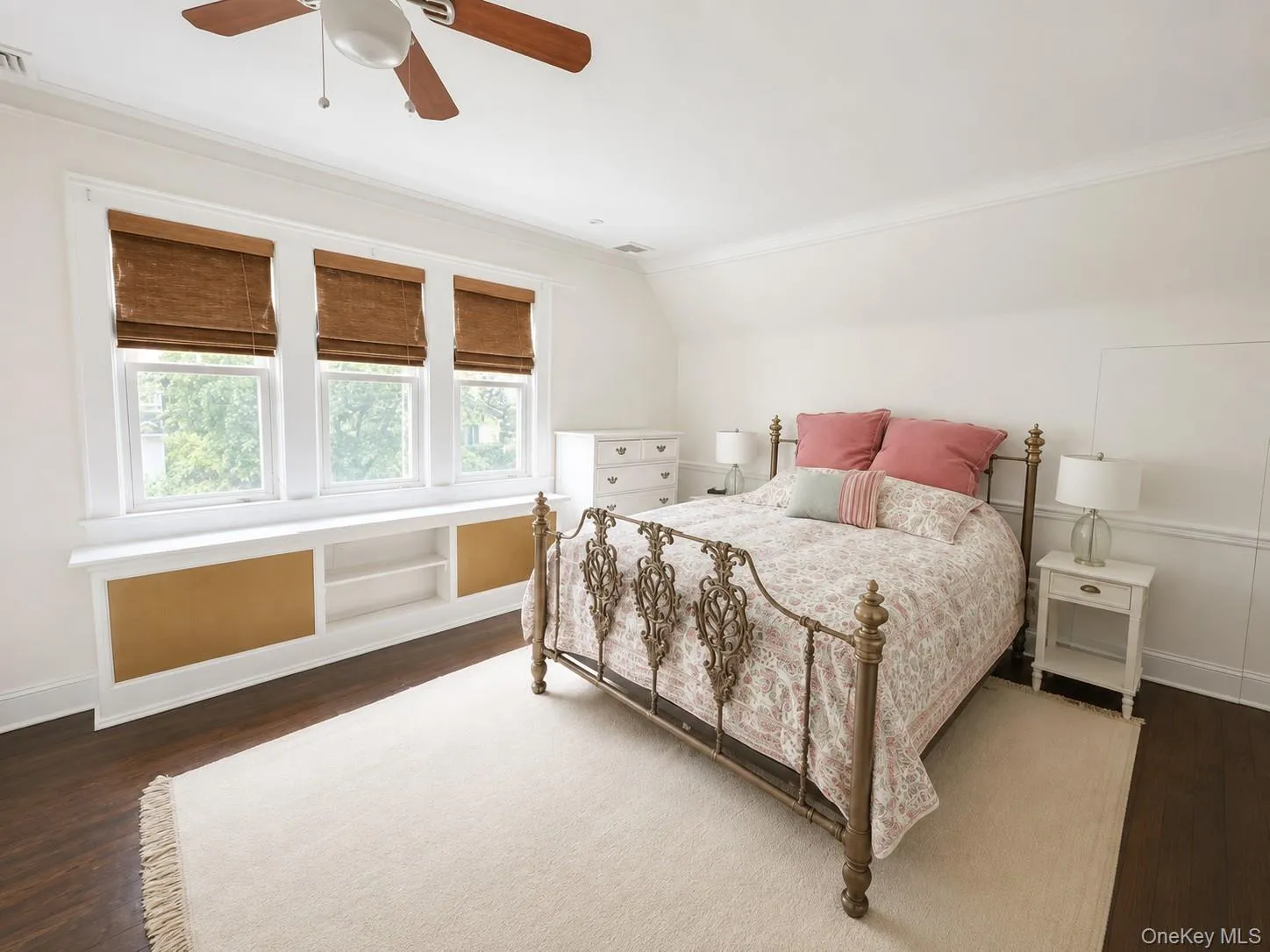 29 Chestnut Avenue, Pelham, NY, 3 Bedrooms Bedrooms, 6 Rooms Rooms,1 BathroomBathrooms,Residential Lease,For Rent,Chestnut,0,1033884 29 Chestnut Avenue, Pelham, NY, 3 Bedrooms Bedrooms, 6 Rooms Rooms,1 BathroomBathrooms,Residential Lease,For Rent,Chestnut,0,1033884