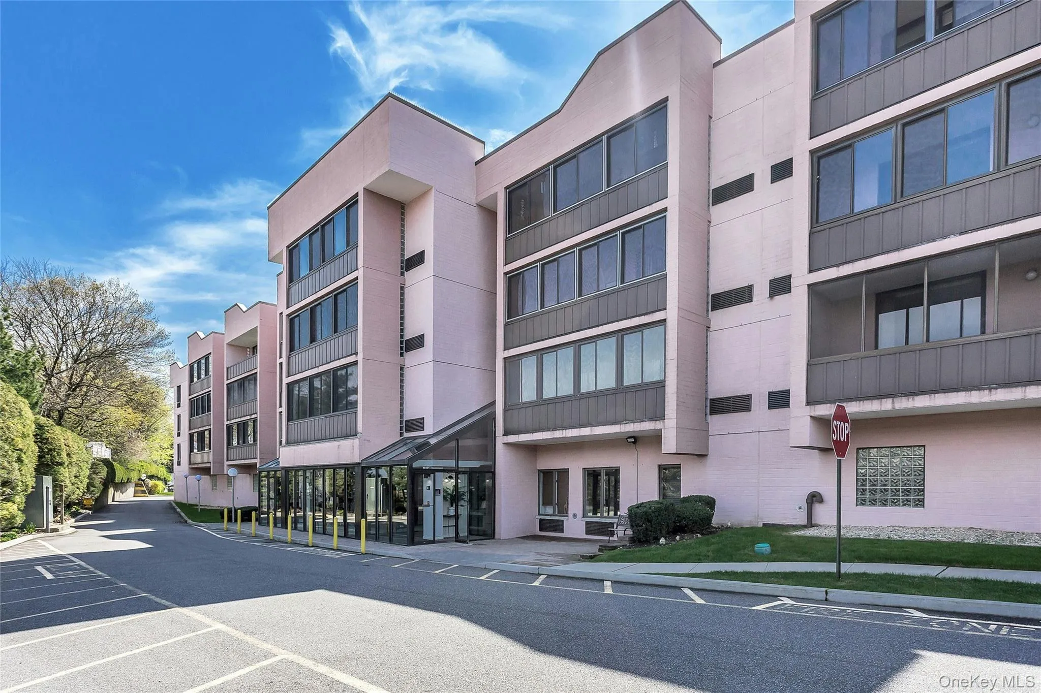 800 Willis Avenue, North Hempstead, NY, 1 Bedroom Bedrooms, 6 Rooms Rooms,1 BathroomBathrooms,Residential,For Rent,Willis,0,1033885 800 Willis Avenue, North Hempstead, NY, 1 Bedroom Bedrooms, 6 Rooms Rooms,1 BathroomBathrooms,Residential,For Rent,Willis,0,1033885