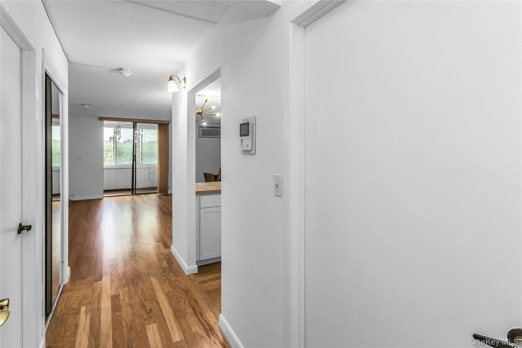 800 Willis Avenue, North Hempstead, NY, 1 Bedroom Bedrooms, 6 Rooms Rooms,1 BathroomBathrooms,Residential,For Rent,Willis,0,1033885 800 Willis Avenue, North Hempstead, NY, 1 Bedroom Bedrooms, 6 Rooms Rooms,1 BathroomBathrooms,Residential,For Rent,Willis,0,1033885