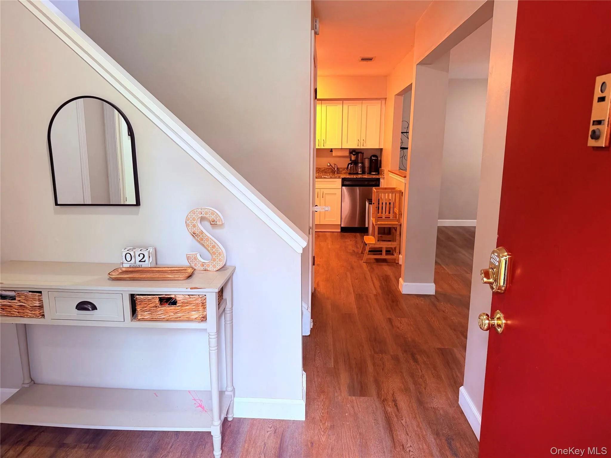 45 Redwood Drive, Woodbury, NY, 2 Bedrooms Bedrooms, 5 Rooms Rooms,1 BathroomBathrooms,Residential,For Rent,Redwood,0,1033890 45 Redwood Drive, Woodbury, NY, 2 Bedrooms Bedrooms, 5 Rooms Rooms,1 BathroomBathrooms,Residential,For Rent,Redwood,0,1033890