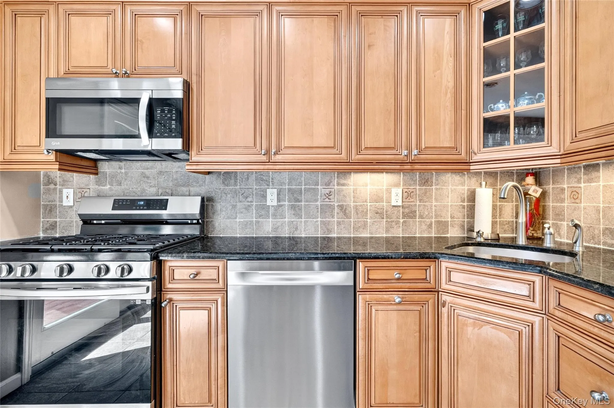 4 Rockridge Drive, Haverstraw, NY, 4 Bedrooms Bedrooms, 7 Rooms Rooms,3 BathroomsBathrooms,Residential,For Rent,Rockridge,0,1033891 4 Rockridge Drive, Haverstraw, NY, 4 Bedrooms Bedrooms, 7 Rooms Rooms,3 BathroomsBathrooms,Residential,For Rent,Rockridge,0,1033891