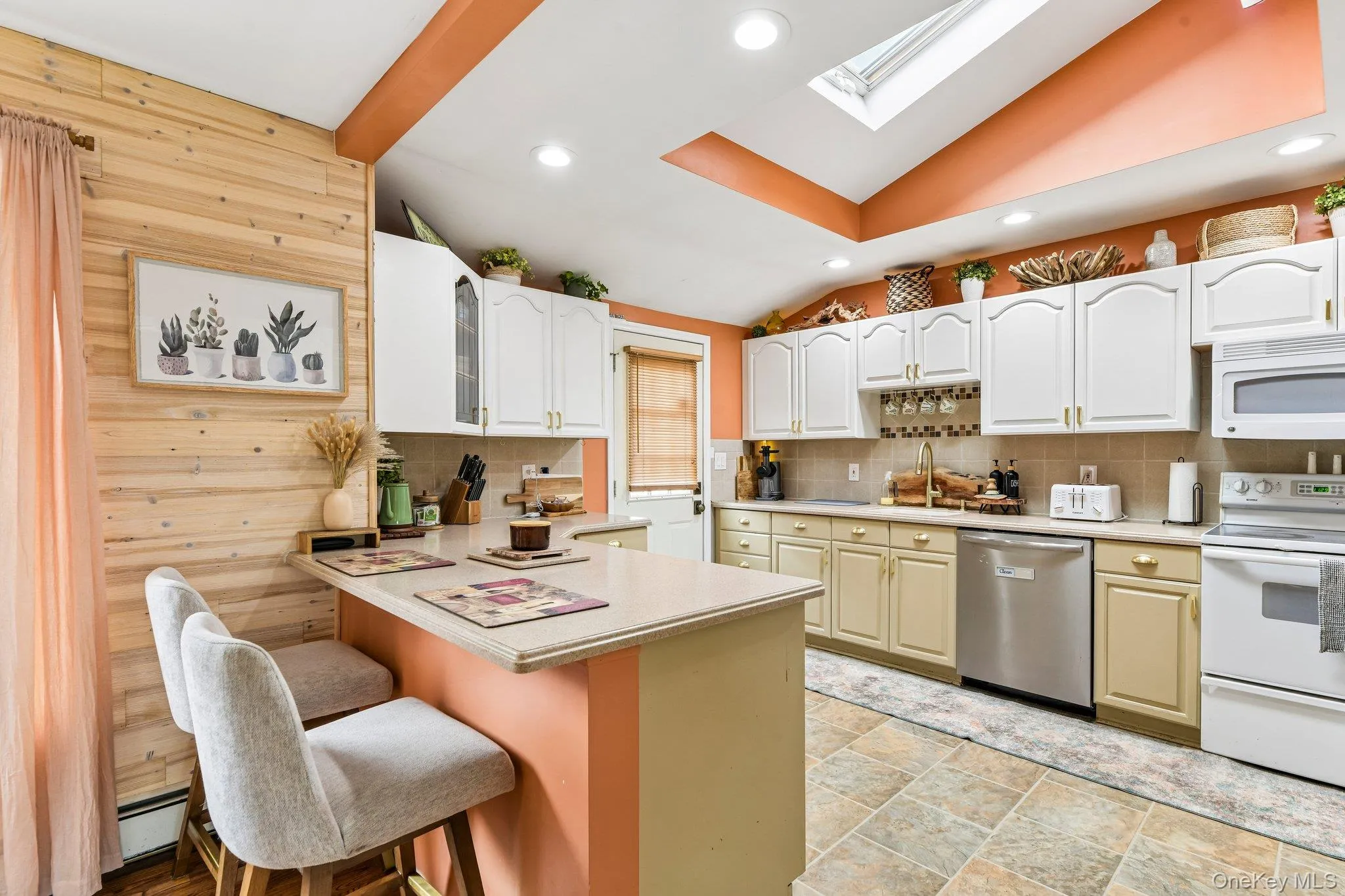 38 Nathan Drive, Islip, NY, 3 Bedrooms Bedrooms, 9 Rooms Rooms,1 BathroomBathrooms,Residential,For Rent,Nathan,0,1033901 38 Nathan Drive, Islip, NY, 3 Bedrooms Bedrooms, 9 Rooms Rooms,1 BathroomBathrooms,Residential,For Rent,Nathan,0,1033901