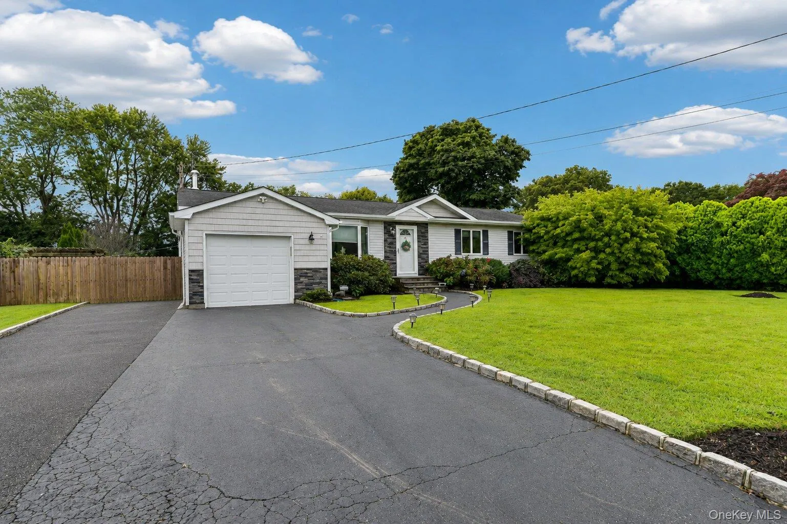 38 Nathan Drive, Islip, NY, 3 Bedrooms Bedrooms, 9 Rooms Rooms,1 BathroomBathrooms,Residential,For Rent,Nathan,0,1033901 38 Nathan Drive, Islip, NY, 3 Bedrooms Bedrooms, 9 Rooms Rooms,1 BathroomBathrooms,Residential,For Rent,Nathan,0,1033901