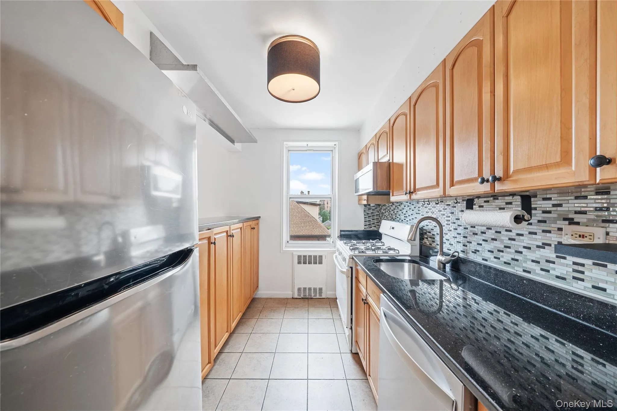 88-10 35th Avenue, New York, NY, 1 Bedroom Bedrooms, 3 Rooms Rooms,1 BathroomBathrooms,Residential,For Rent,35th,0,1033905 88-10 35th Avenue, New York, NY, 1 Bedroom Bedrooms, 3 Rooms Rooms,1 BathroomBathrooms,Residential,For Rent,35th,0,1033905