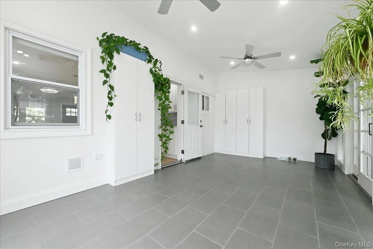 913 Merillon Avenue, Hempstead, NY, 4 Bedrooms Bedrooms, 6 Rooms Rooms,1 BathroomBathrooms,Residential,For Rent,Merillon,0,1033908 913 Merillon Avenue, Hempstead, NY, 4 Bedrooms Bedrooms, 6 Rooms Rooms,1 BathroomBathrooms,Residential,For Rent,Merillon,0,1033908