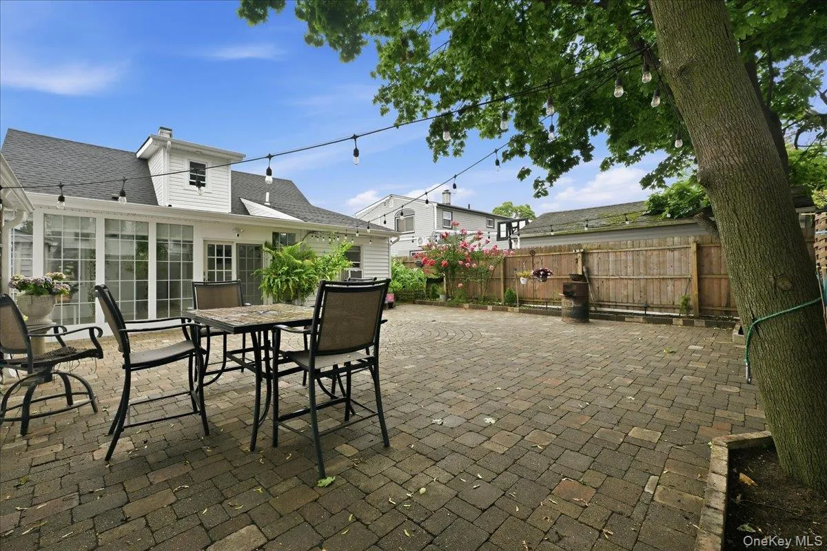 913 Merillon Avenue, Hempstead, NY, 4 Bedrooms Bedrooms, 6 Rooms Rooms,1 BathroomBathrooms,Residential,For Rent,Merillon,0,1033908 913 Merillon Avenue, Hempstead, NY, 4 Bedrooms Bedrooms, 6 Rooms Rooms,1 BathroomBathrooms,Residential,For Rent,Merillon,0,1033908