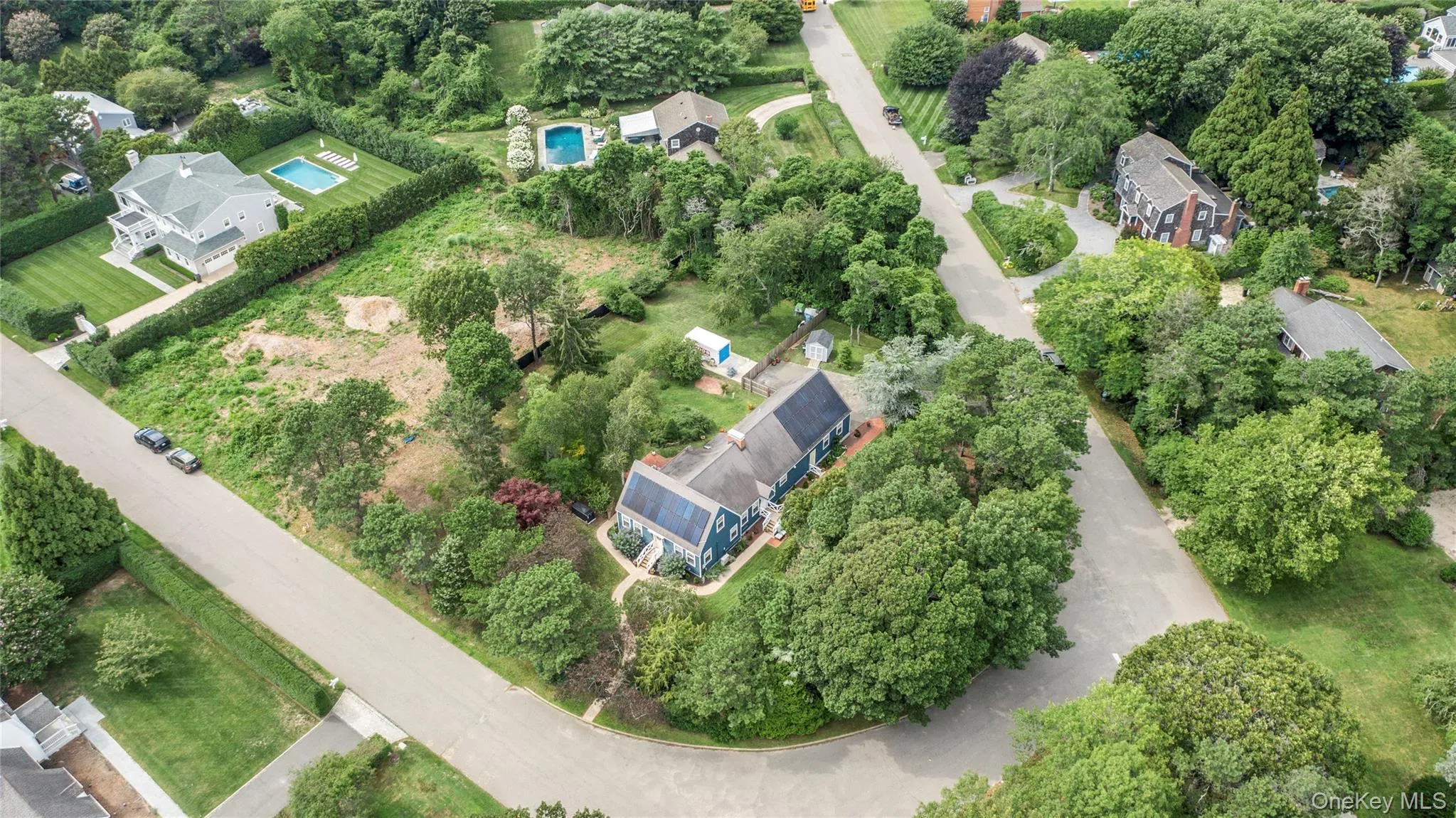 9 Aberdeen Lane, Southampton, NY, 3 Bedrooms Bedrooms, 9 Rooms Rooms,3 BathroomsBathrooms,Residential,For Rent,Aberdeen,0,1033910 9 Aberdeen Lane, Southampton, NY, 3 Bedrooms Bedrooms, 9 Rooms Rooms,3 BathroomsBathrooms,Residential,For Rent,Aberdeen,0,1033910